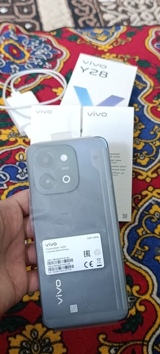 Vivo y 28 8/128 yangi ayol kishi ishlatyabti