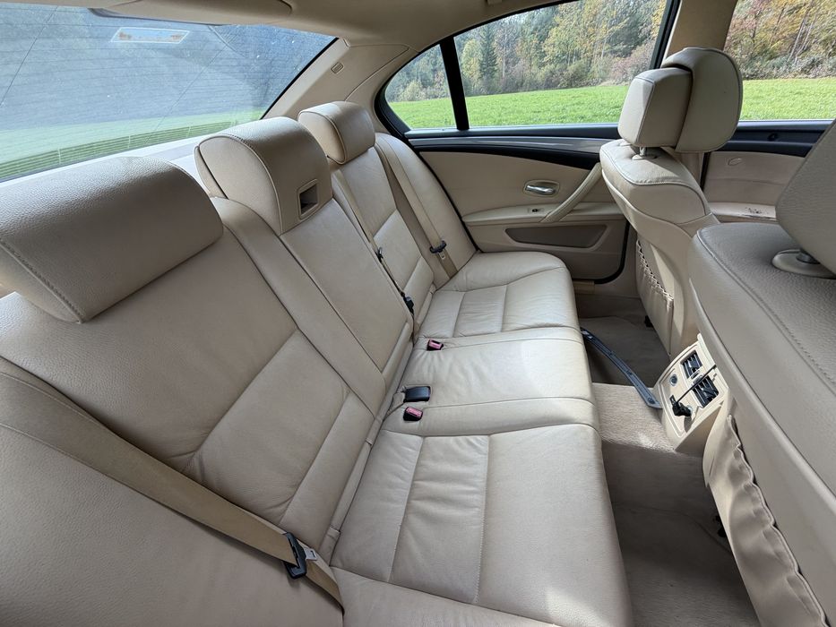 BMW 5 Series 2009 — imagine 5
