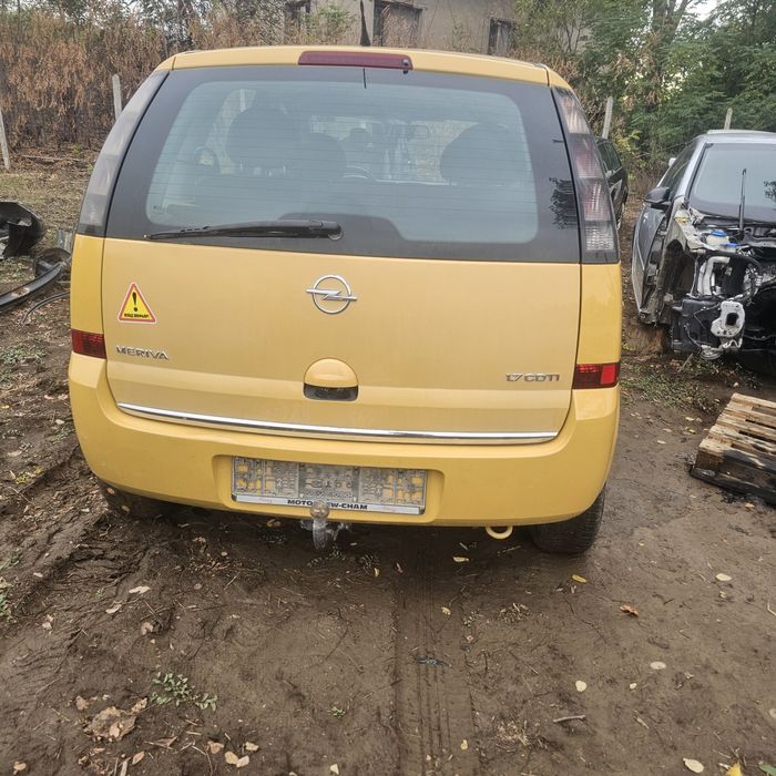 Опел MERIVA 1.7 cdti на части само