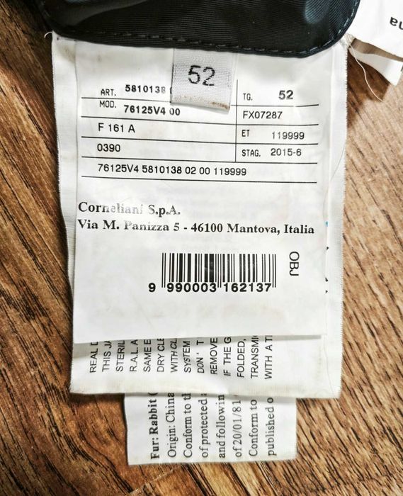 Corneliani Водоустойчиво яке с пух размер 52 / L