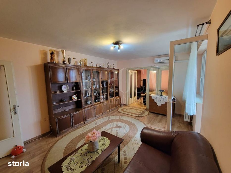 Apartament 3 camere de vanzare in Decebal Oradea, Oradea — fotografia 1