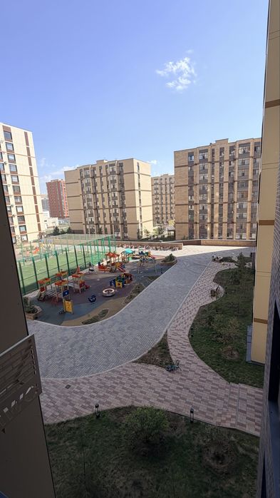 Сдаю 2 х ком кв