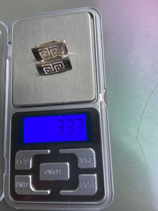 Сребърни обици с красива геометрична фигура,  общо тегло 3.33.г, проба 925, английско закопчаване