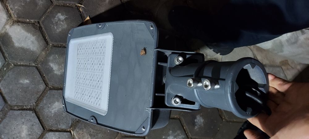 Продам светильники