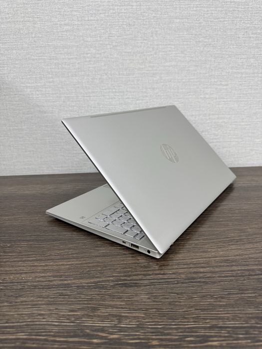 8-Ядерный HP Pavilion-15 Ryzen-3 13th Gen 8gb Ram 256gb SSD 15.6 IPS!