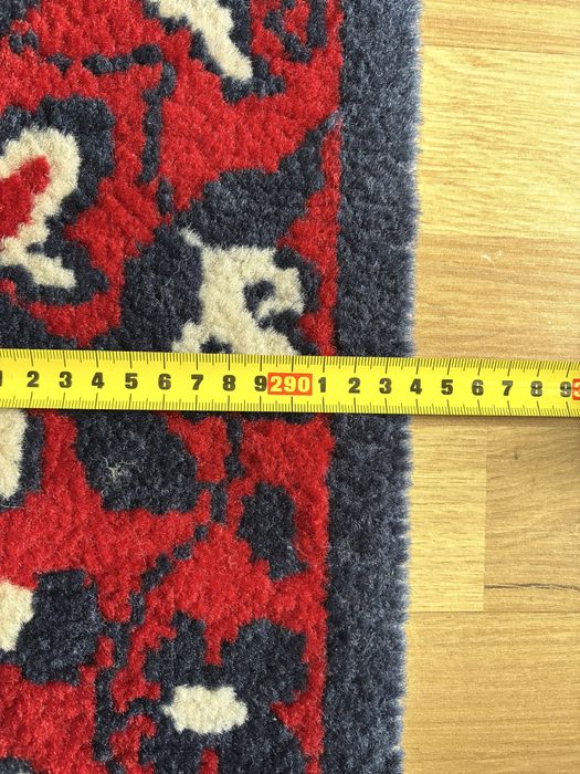 Продавам килим тип персийски - произведен в Сливен 201 х 294 см