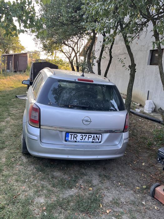 Vand opel astra H 2009 -1.9 dizel mai multe detalii in pv