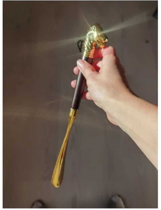 Ложка для одевание обув Золотистый цвет