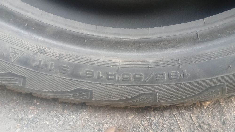 Автошины зимние,