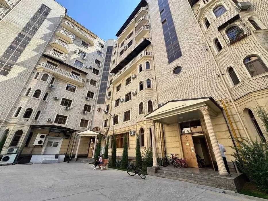 3-комн. 90 м², ЖК Madrid, Яккасарай, Мукими мост, центр`