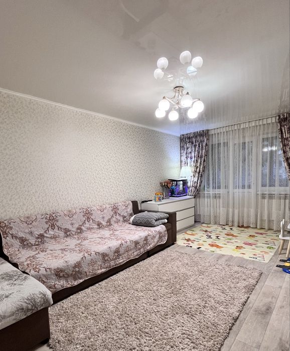 Продам 2х ком кв в 11 мкрн рядом с аптекой Зерде