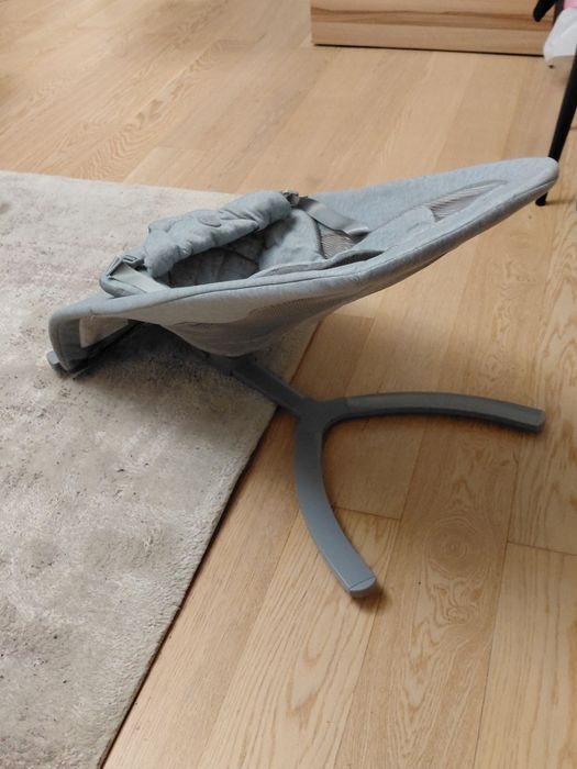 Продаётся шезлонг