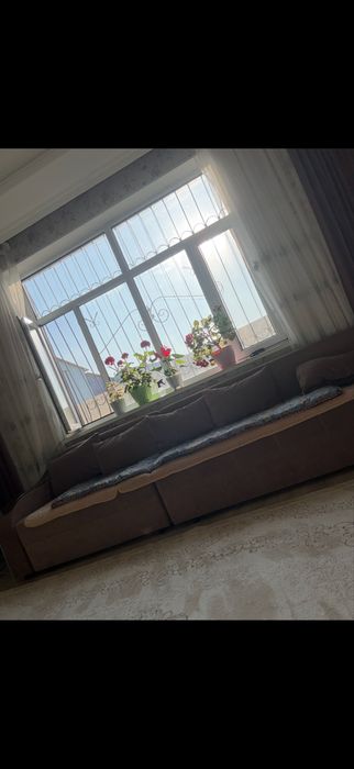 Срочно продам  Углавой диван