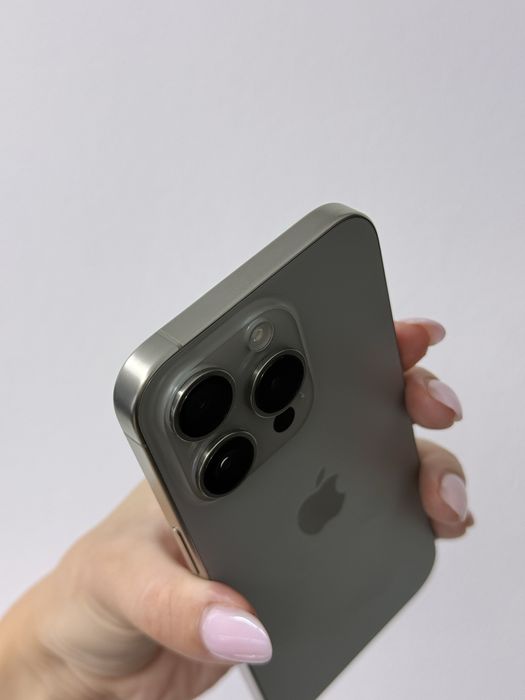Apple iPhone 15 Pro 256Gb Natural Titanium 100%