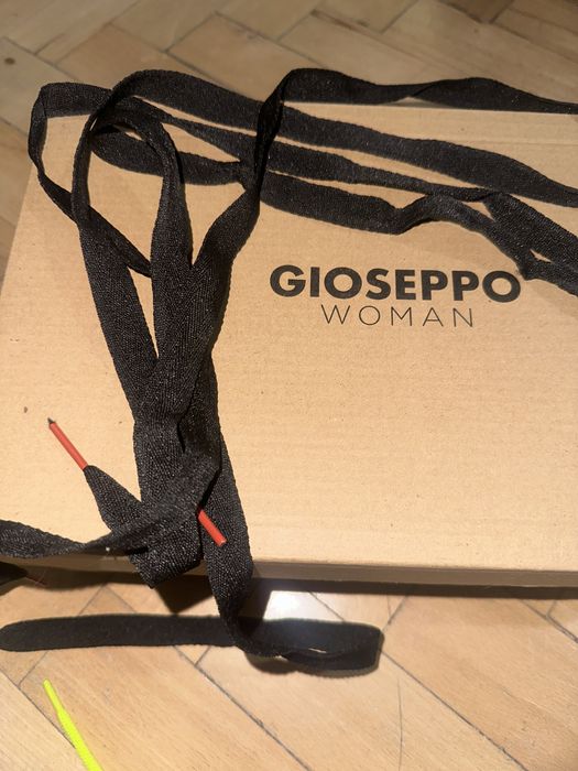 Gioseppo маратонки