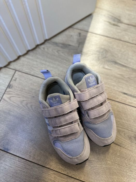 Кроссовка от Адидас для девочек