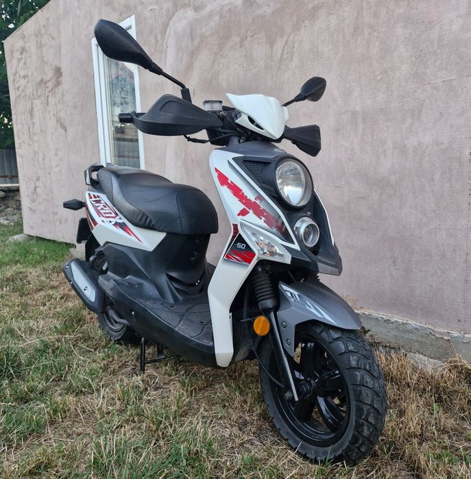 Scuter Sym crox 50