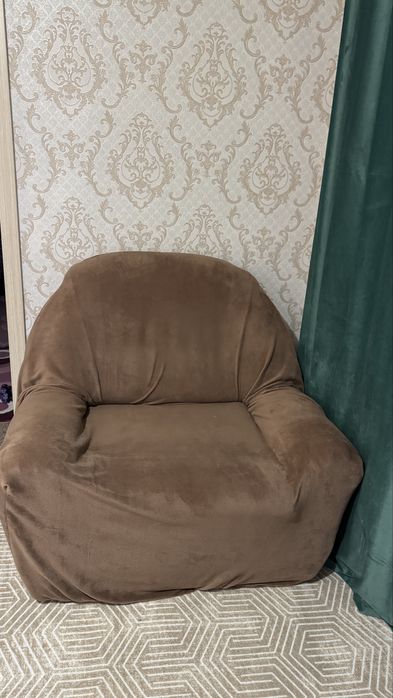 Продам диван с креслом