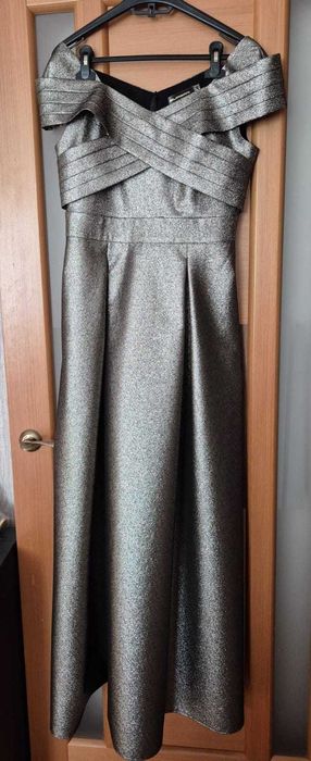 Вечернее длинное платье