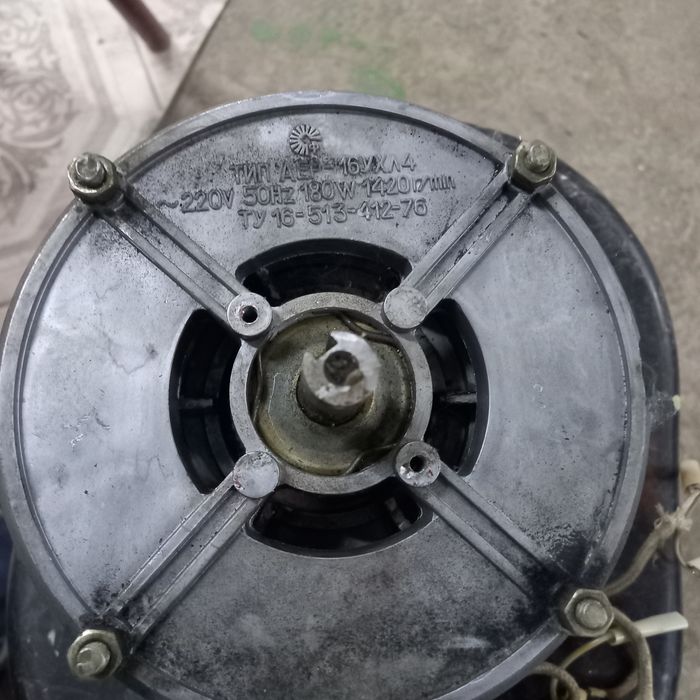 Продаю двигатель от алматинки в рабочем состояний