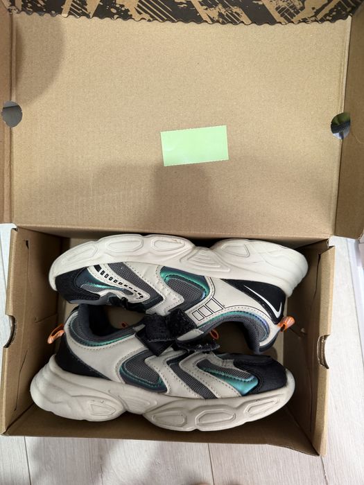 Продам Кроссовки