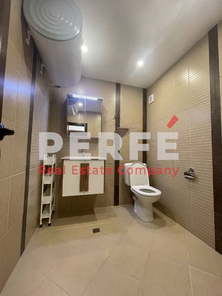 Продава се Тристаен апартамент в Бургас, Възраждане - 101 кв.м за 2525 €/кв.м - Снимка #4