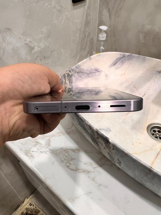 В продаже Самсунг а56