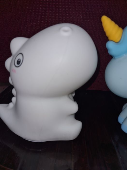 Продаются игрушки- ночники.