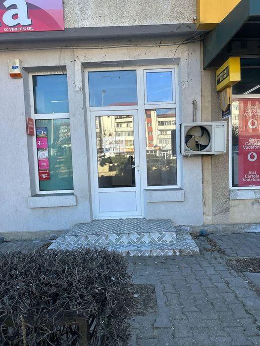 Spatiu comercial ULTRACENTRAL Topoloveni de inchiriat