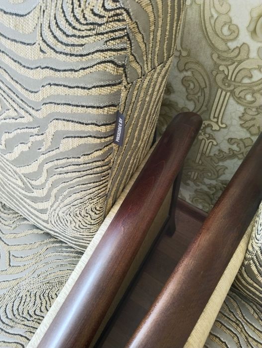 Продам диван 2 кресло.