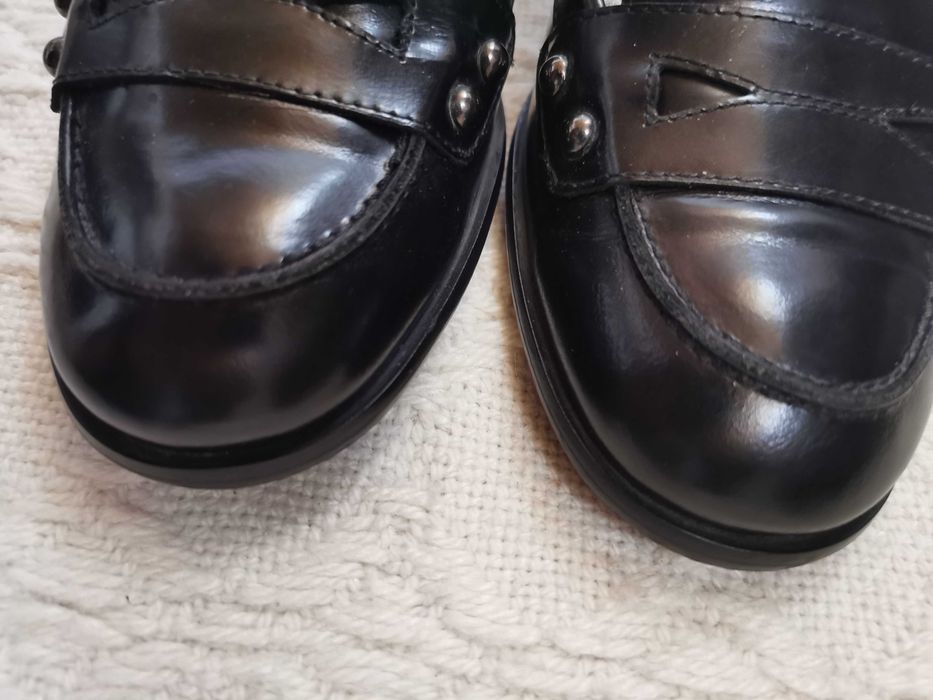 Pantofi eleganti-casual