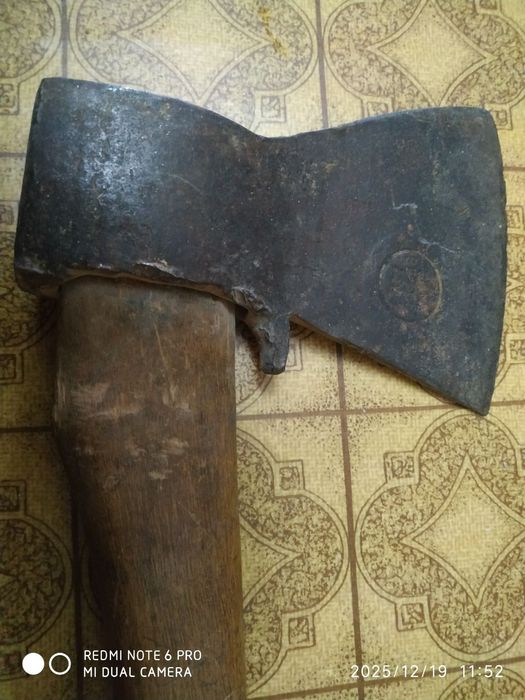 Топор  советский