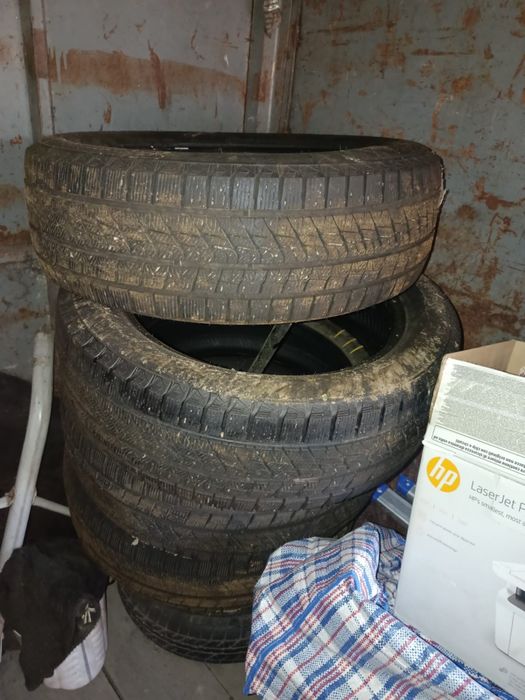 Продам комплект резины