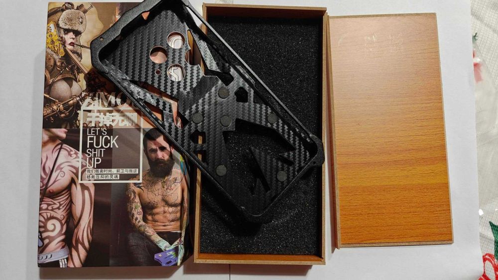 OnePlus 13-уникален алуминиев гръб-калъф-протектор от най-висок клас