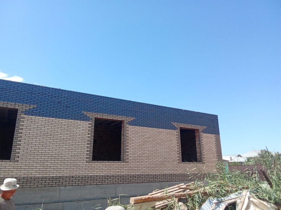 Өзбек бригадасы бар. Облицовка кірпішті өте сапалы өреді.