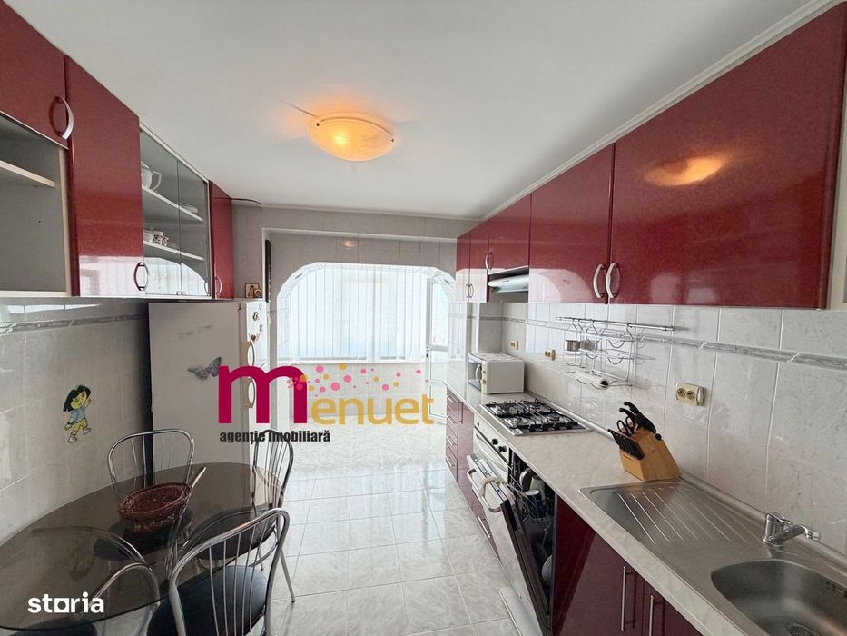 Apartament 3 camere,luminos,strada Victoriei