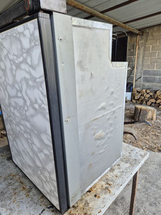 Хладилник за кемпер или каравана 220 волта