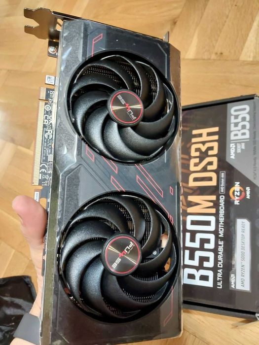 Sapphire Pulse RX 7600 OC 8GB