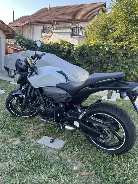 Honda Hornet CB600F , PC41. Se poate conduce cu A2