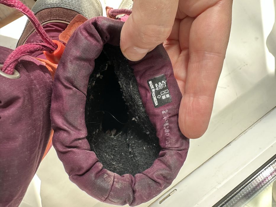 Продам ботинки детские