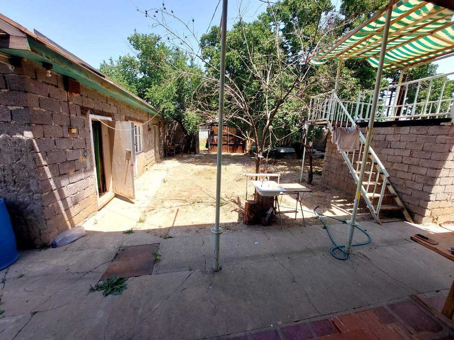 Участок с домом 4.5 соток