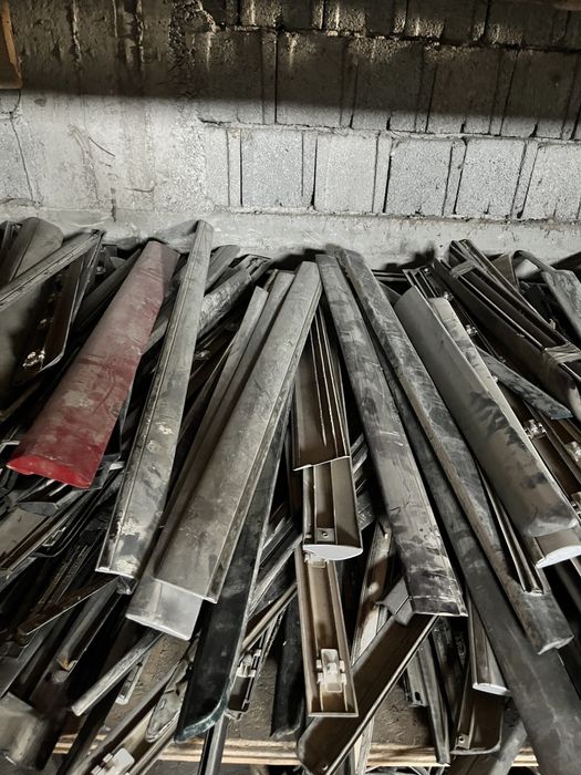 Молдниги дверные