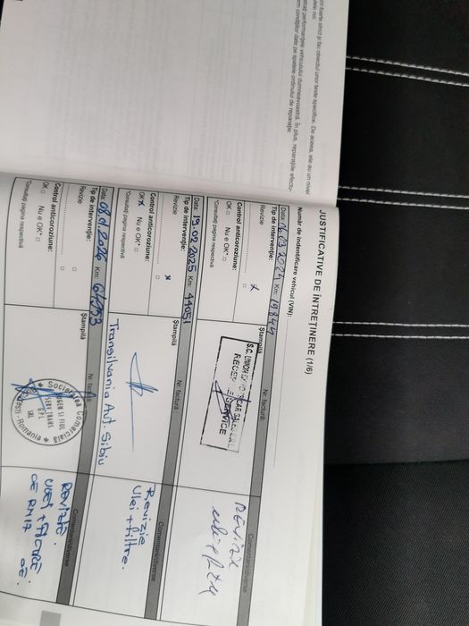 Dacia Duster 2023 diesel în garanție 2026 aprilie