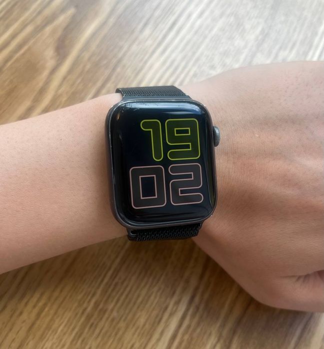 Apple watch SE-2 поколение Акб-100%