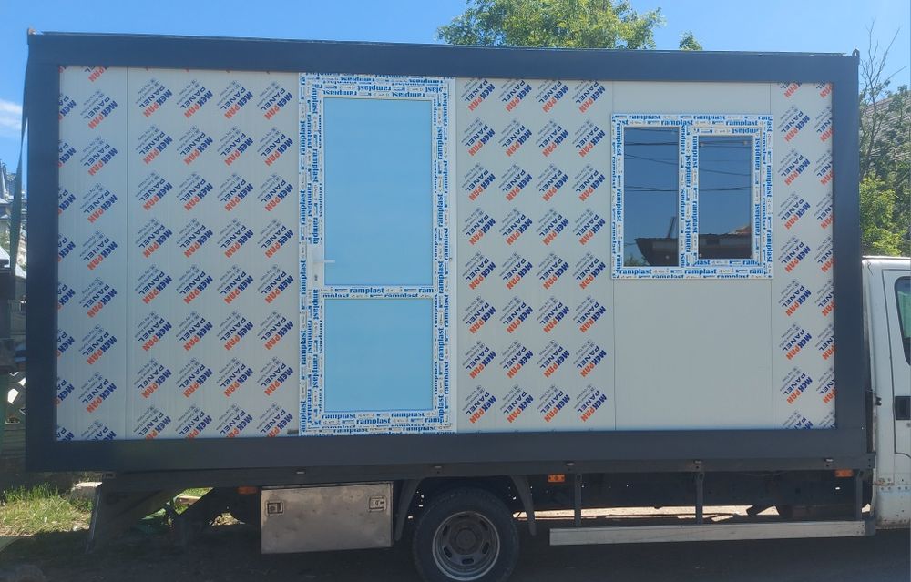 Vând container terasa 2,4x6m