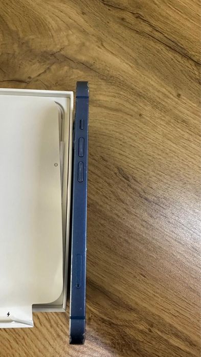 Продается айфон 13 Без торга