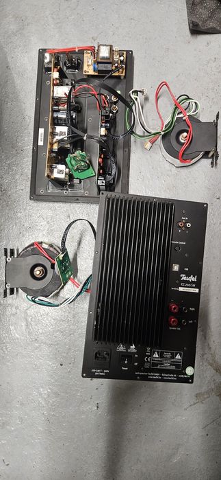 Componente Teufel CC100SW si CC200SW