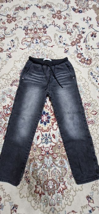 Продам джинсы в хорошем состоянии.