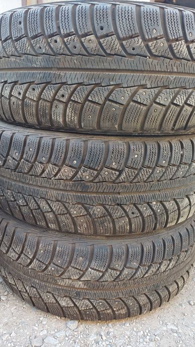 Продам резину диски R14 R16 R17