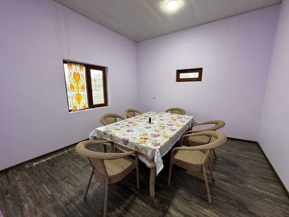 2 qavatli tayyor bino ko‘plab jihozlari bilan birga sotiladi.